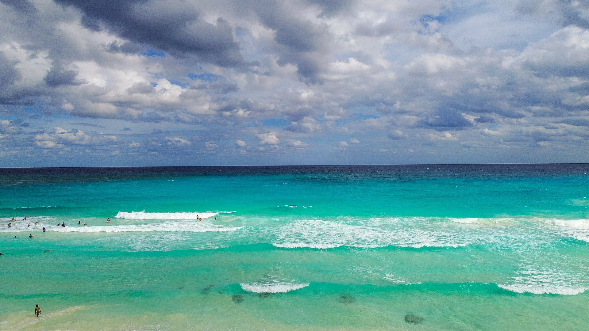 Vue aérienne mer turquoise